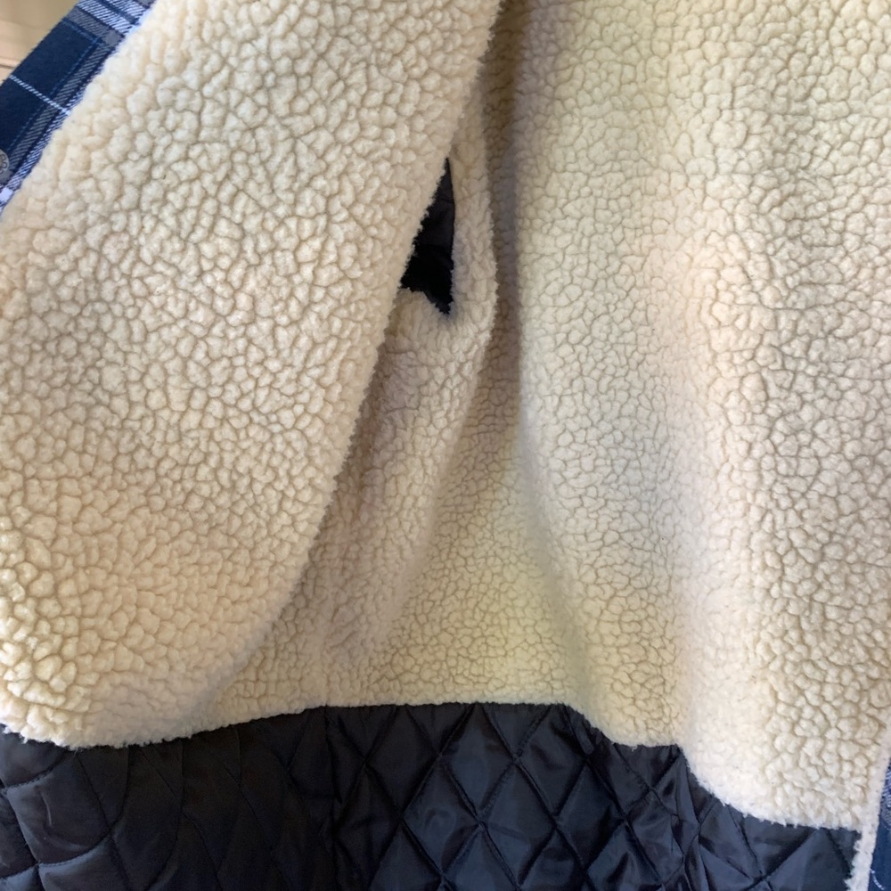 Quilted Jacket - Picture 4 of 5